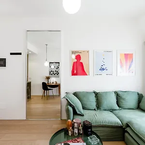 https://appartamento-in-centro-darsena-corso-genova.italymilanhotels.net